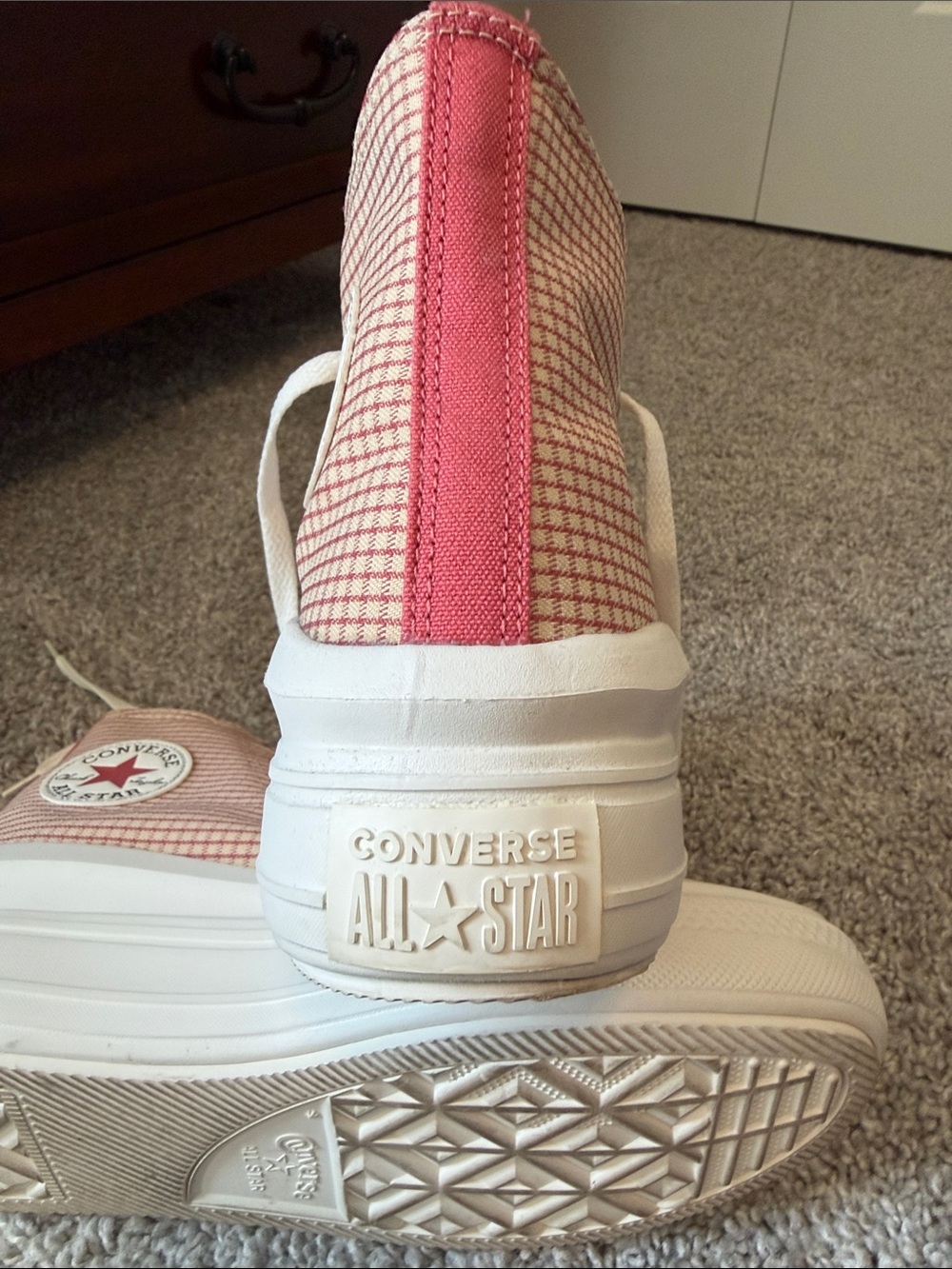 Converse All Star Women’s High Top Sneakers in Beige & Salmon Color Gingham - Picture 7 of 7